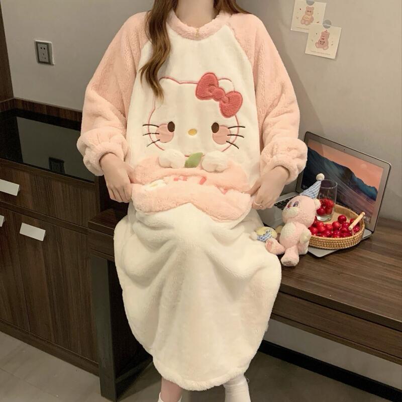 Winter-Nachthemd Hello Kitty D – Winter Clothes Shop Bewertung und Preis